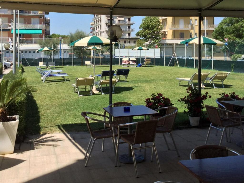 Hotel Lima Lido Di Savio Zewnętrze zdjęcie