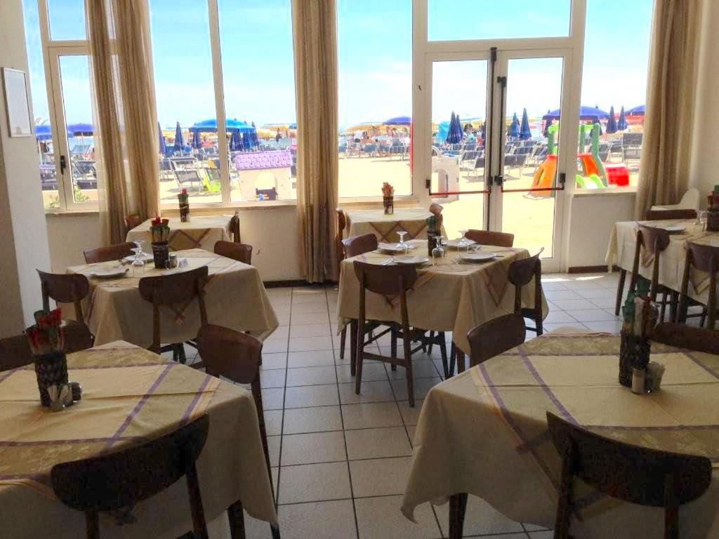 Hotel Lima Lido Di Savio Zewnętrze zdjęcie
